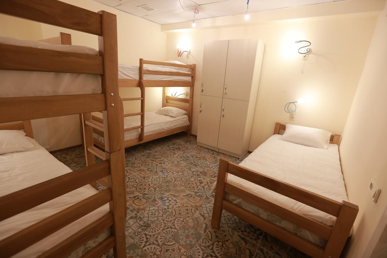 Midtown Hotel & Hostel Tbilisi Bagian luar foto