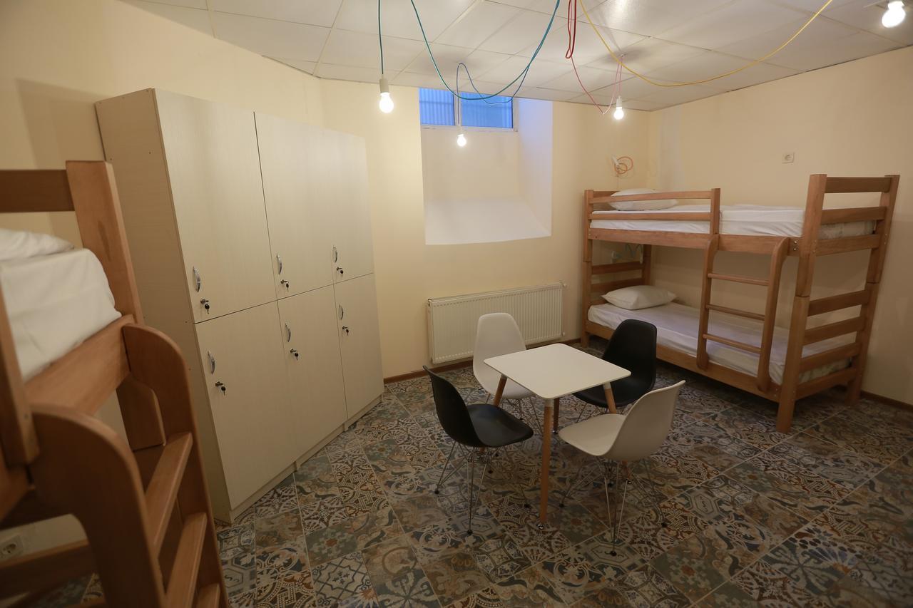 Midtown Hotel & Hostel Tbilisi Bagian luar foto