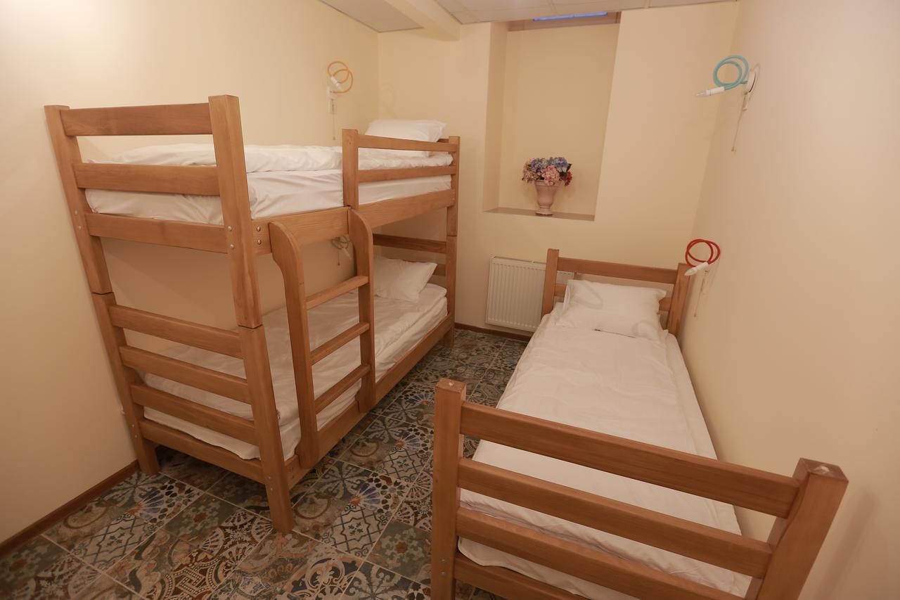 Midtown Hotel & Hostel Tbilisi Bagian luar foto