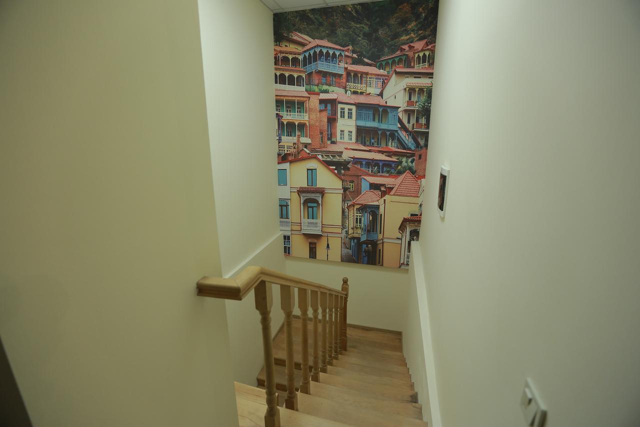 Midtown Hotel & Hostel Tbilisi Bagian luar foto