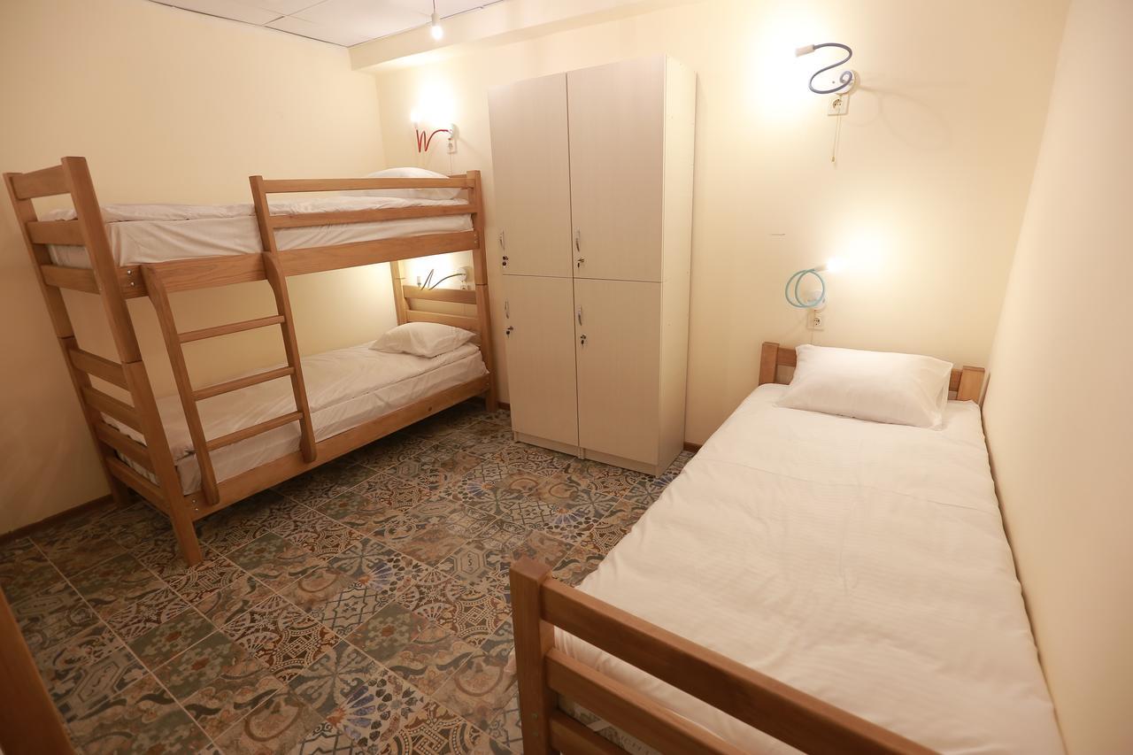Midtown Hotel & Hostel Tbilisi Bagian luar foto