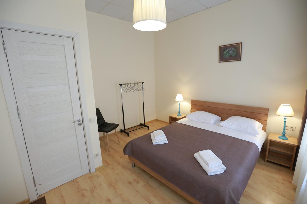 Midtown Hotel & Hostel Tbilisi Bagian luar foto