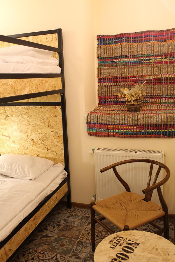 Midtown Hotel & Hostel Tbilisi Bagian luar foto